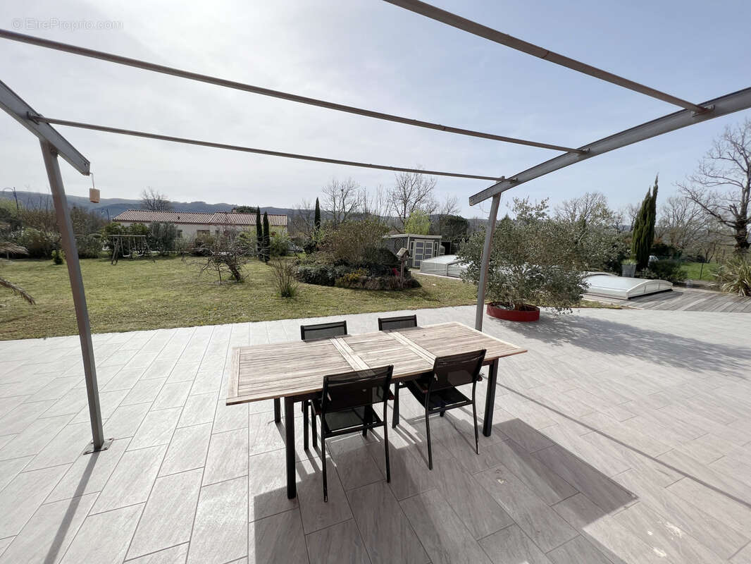 Belle villa avec piscine au calme - photo 11