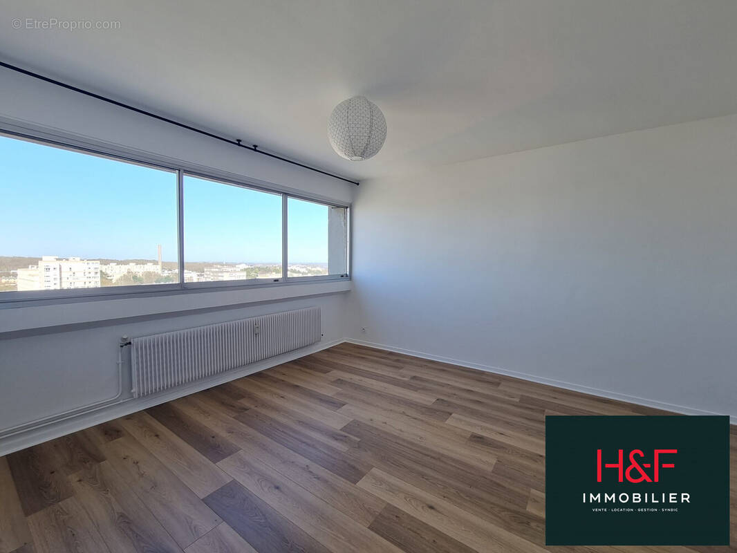 Appartement à HEROUVILLE-SAINT-CLAIR