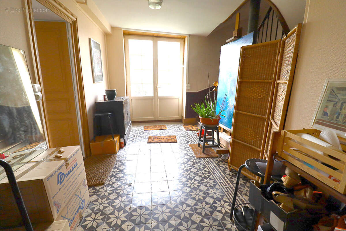 Maison à AIGRE