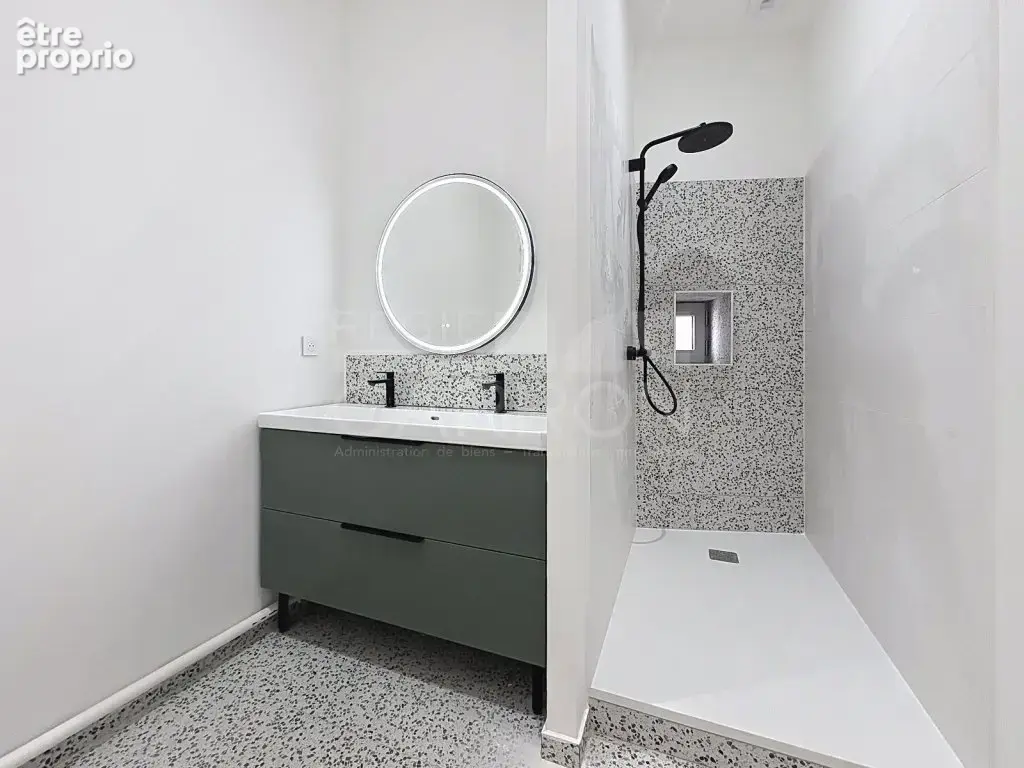 Lyon 5 vieux lyon - metro st jean t3 57m² 315000€ - photo 4