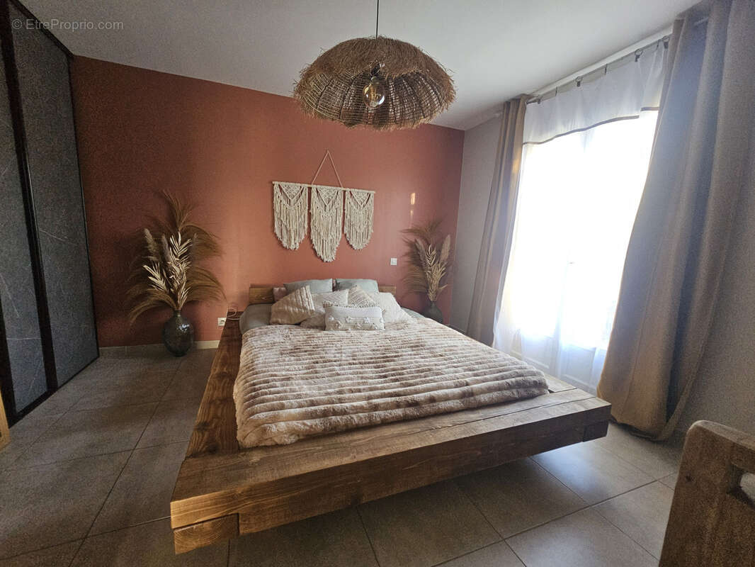 Maison à UCHAUD