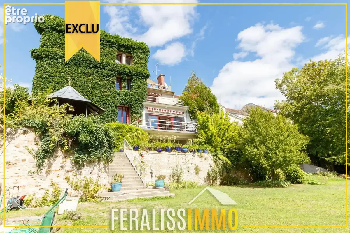 Maison à VAUX-SUR-SEINE