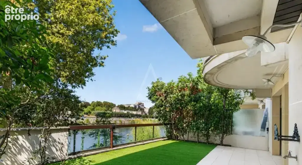 Neuilly sur seine - duplex d'exception avec terrasse et parking (4/5 chambres) - photo 11