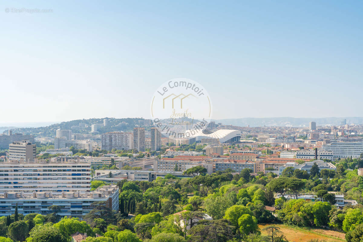 Appartement à MARSEILLE-9E
