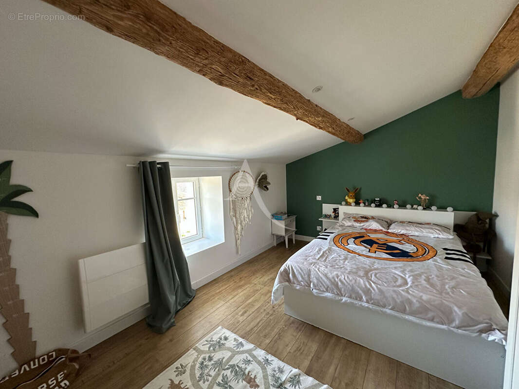 Maison à BREUIL-MAGNE