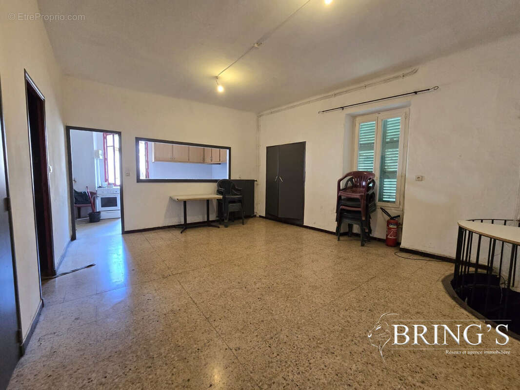 appartement séjour - Appartement à ROUGIERS