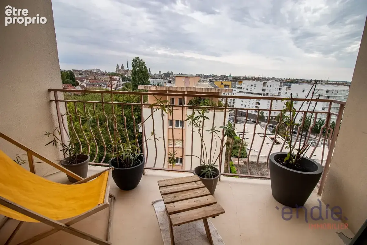 DIJON CENTRE - Un appartement lumineux avec vue imprenable sur les monuments dijonnais - photo 3