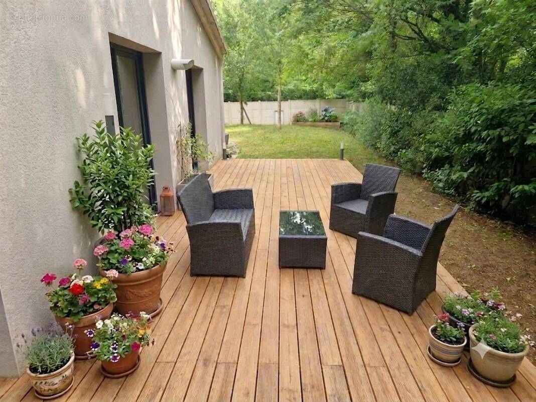 Appartement à THIAIS