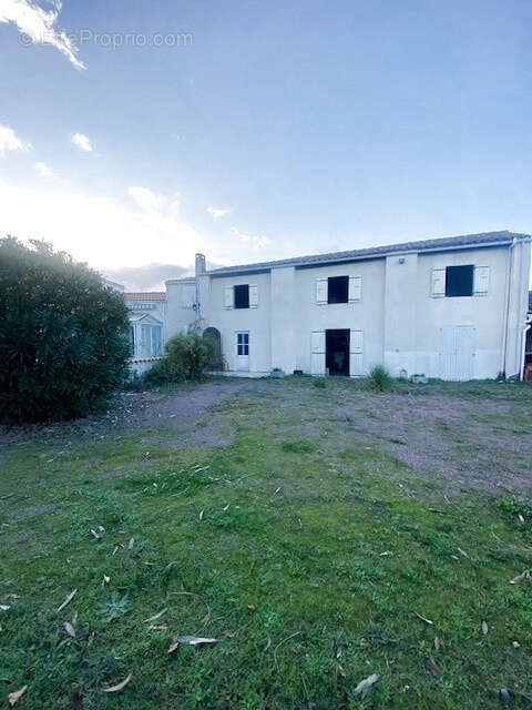 Autre à SAINT-PIERRE-D'OLERON