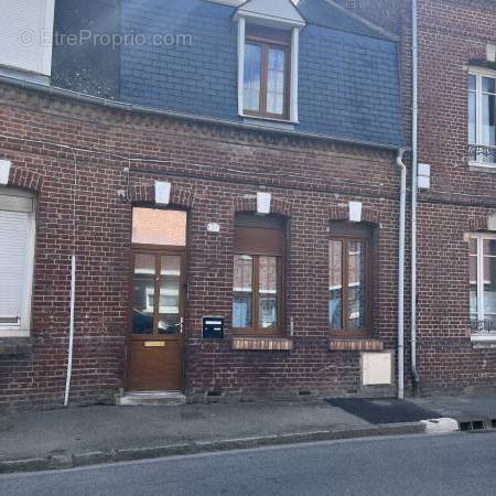 1 n°1 - Maison à EU