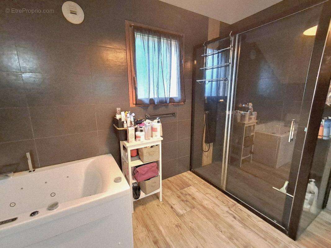 Maison à SALLANCHES