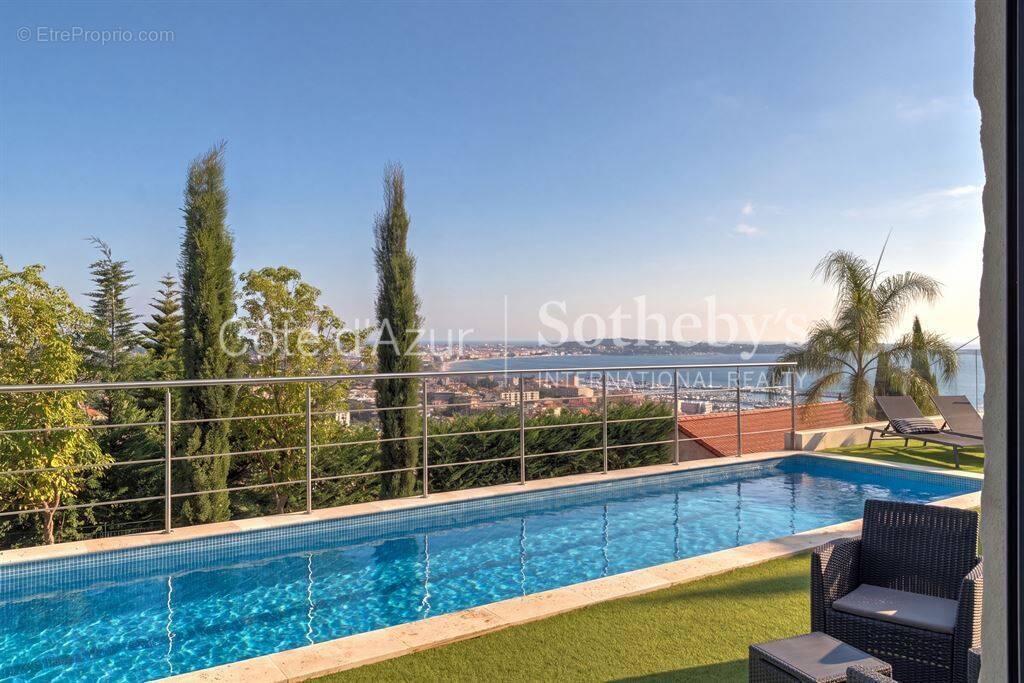 Photo Maison à Vallauris au prix de 3 300 000€