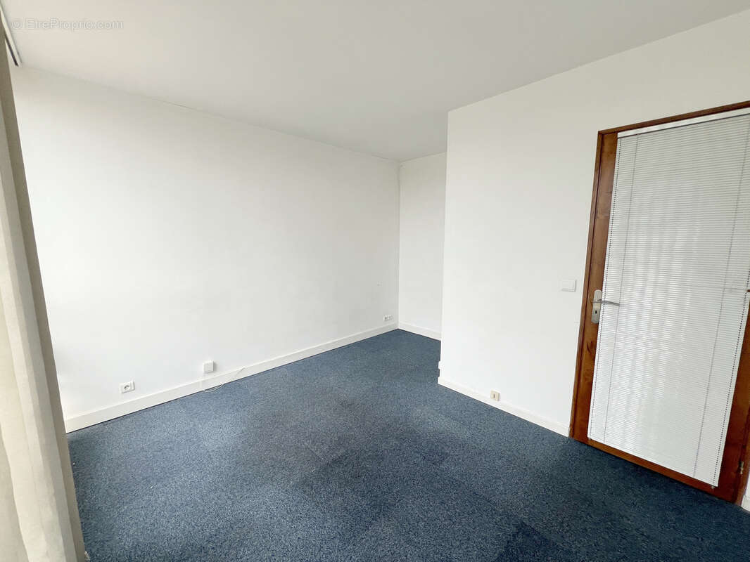 Commerce à SAINT-MAUR-DES-FOSSES