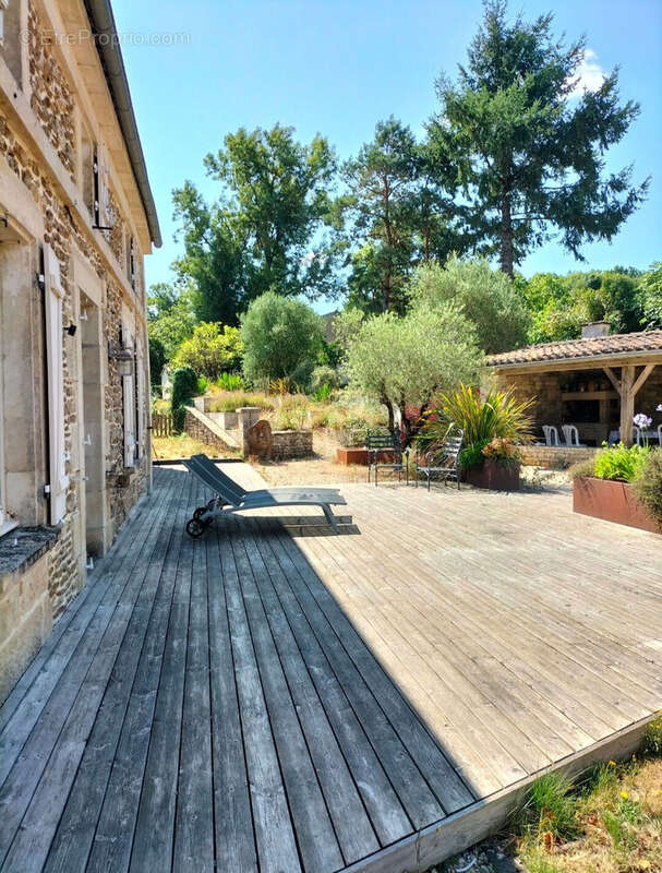 Photo 8 - Maison à VOUILLE