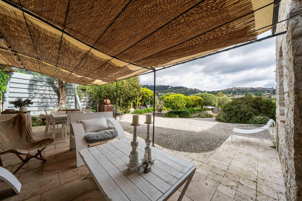 Maison à LA COLLE-SUR-LOUP