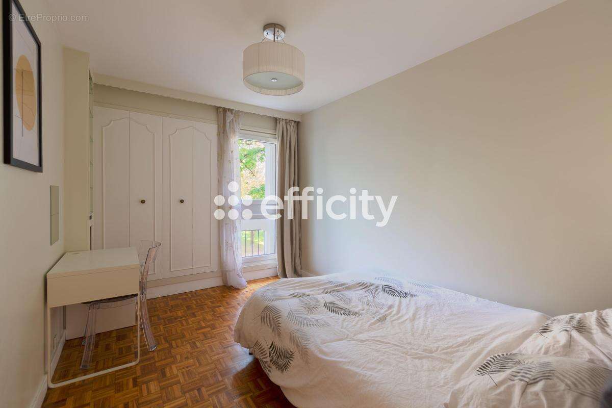 Appartement à NANTERRE