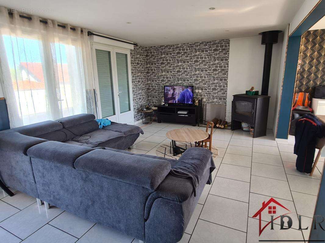 Maison à ECLARON-BRAUCOURT-SAINTE-LIVIERE