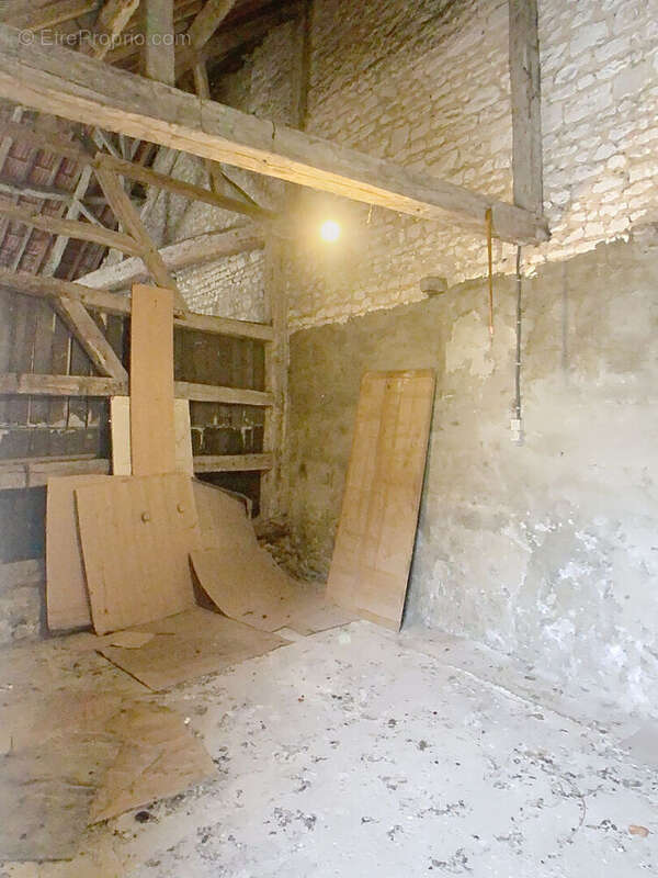 Appartement à ESTISSAC