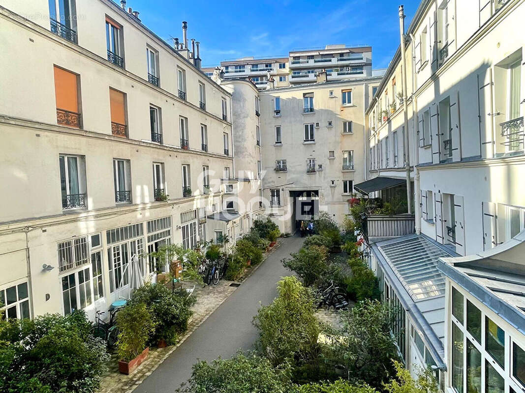 Appartement à PARIS-11E