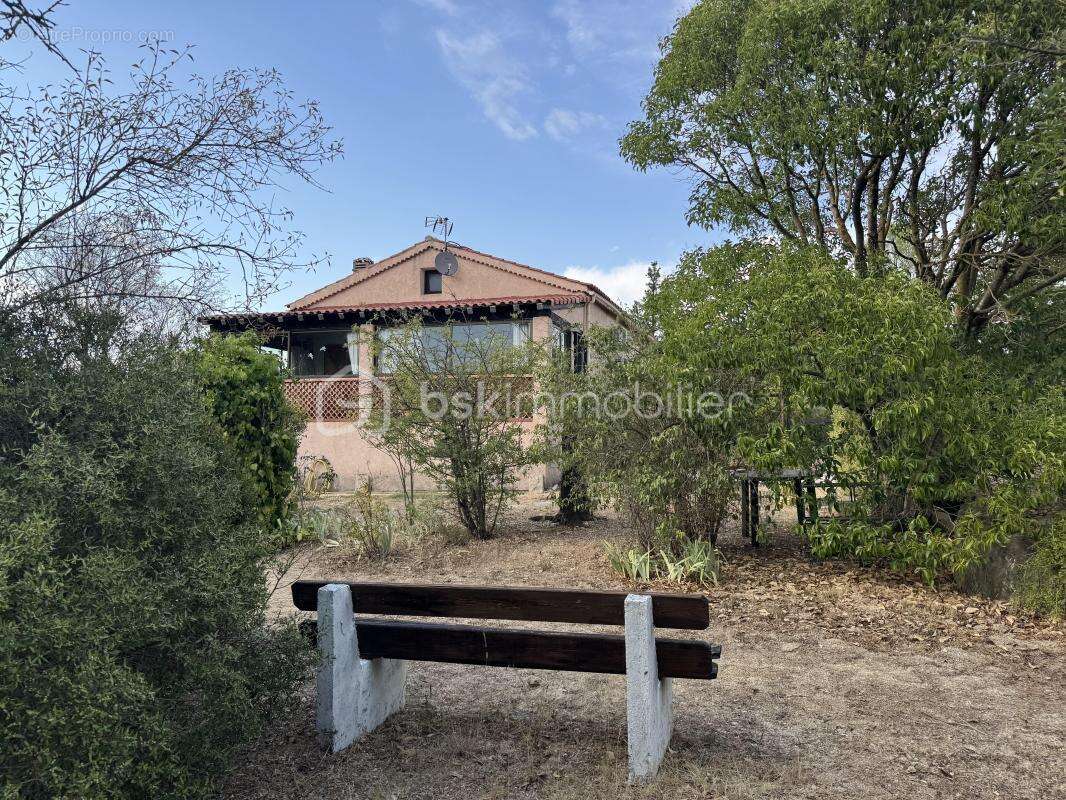 À rocbaron (83136), au calme absolu, maison avec logement indépendant, piscine, garage et 5 400 m² de terrain - photo 27