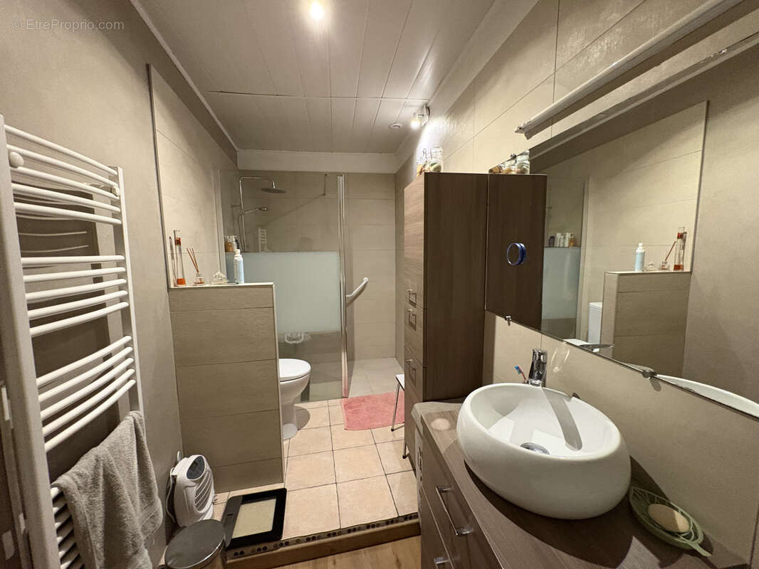 Appartement à THUIR