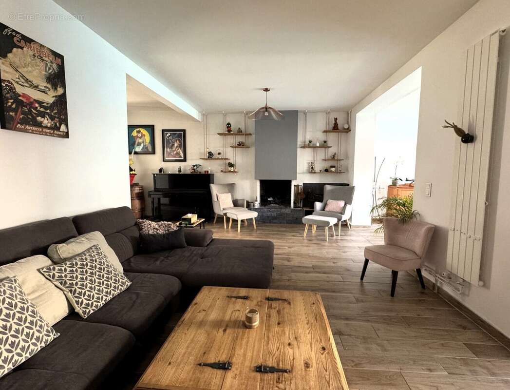 Maison à SAINT-MAUR-DES-FOSSES