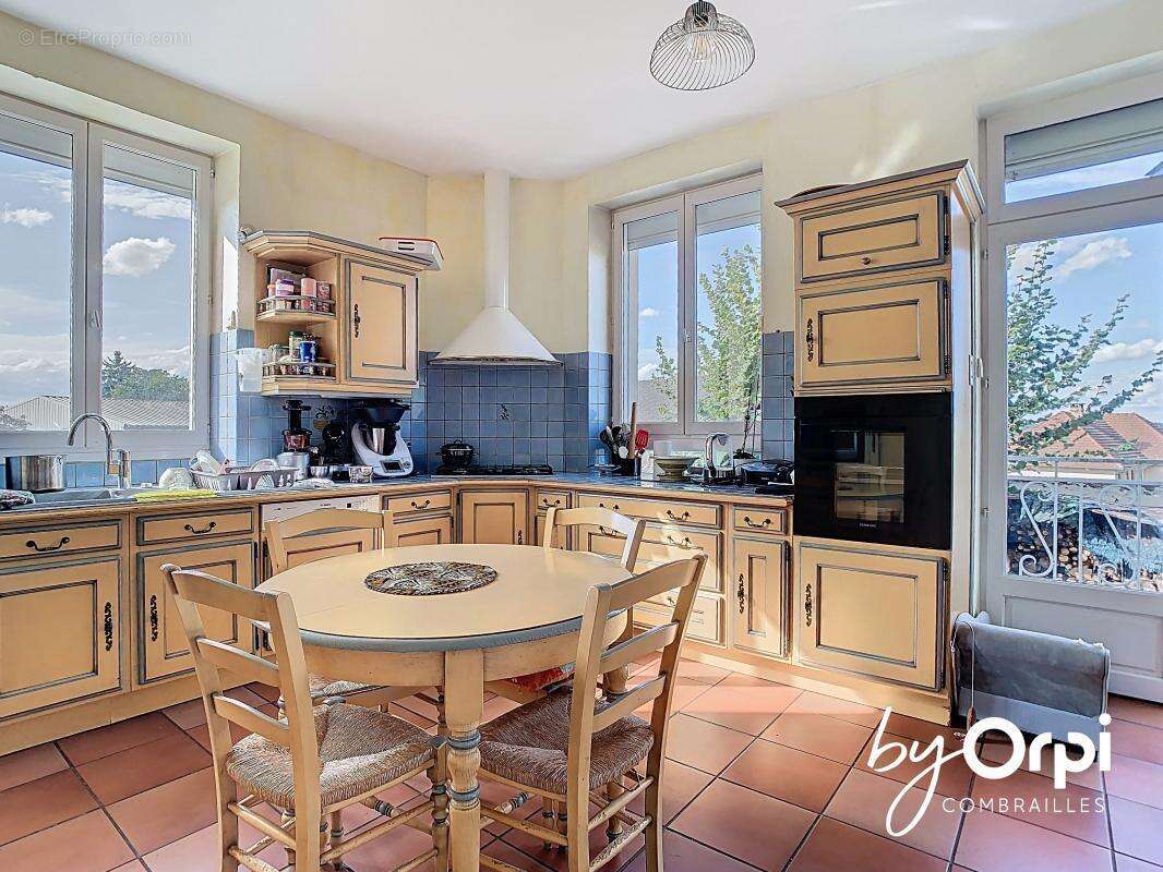 Maison à MARCILLAT-EN-COMBRAILLE