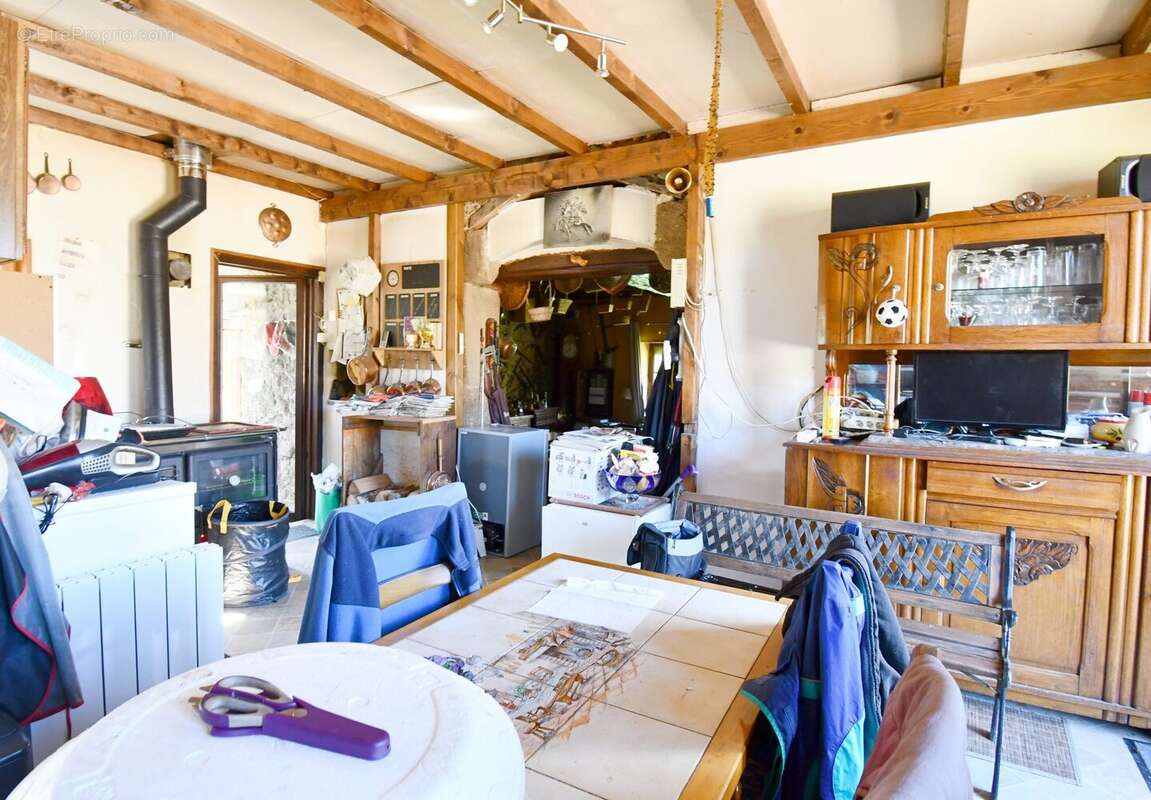 Maison à CUSSY-EN-MORVAN