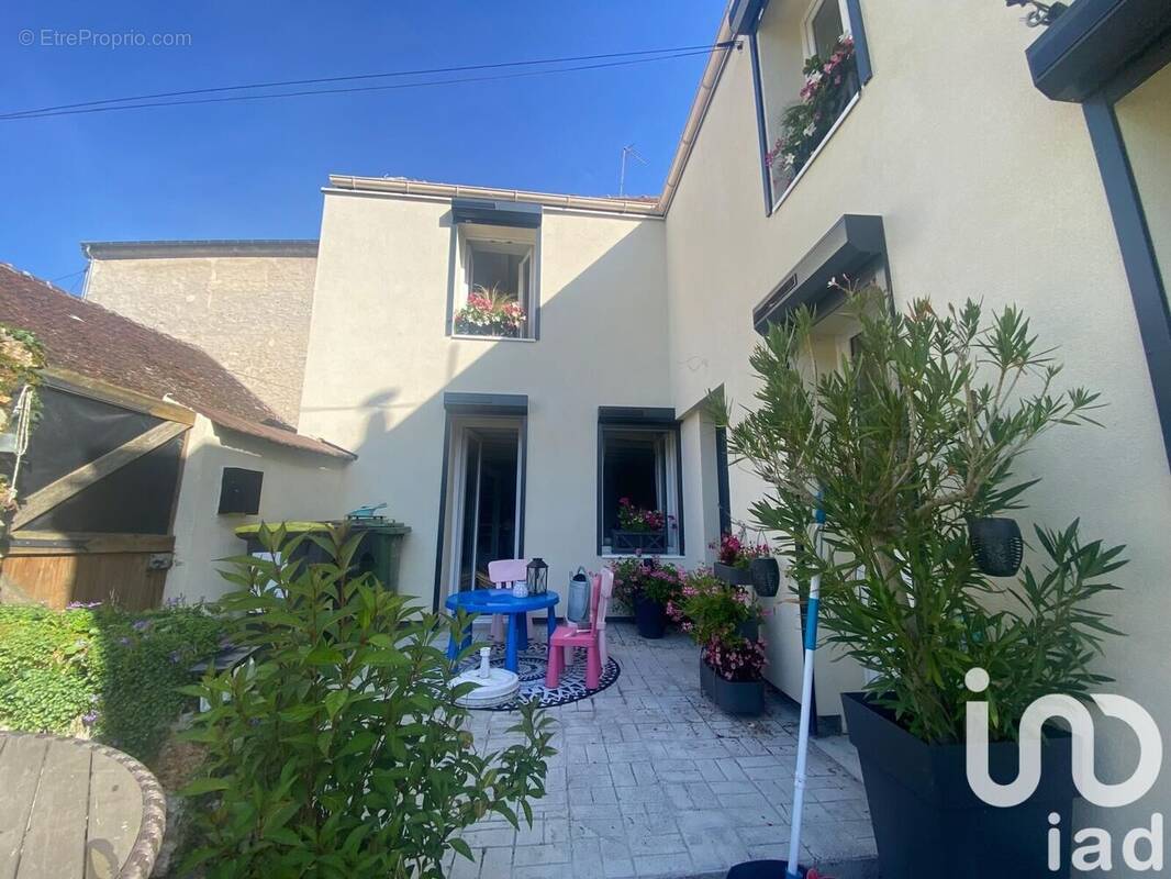 Photo 1 - Maison à REBAIS