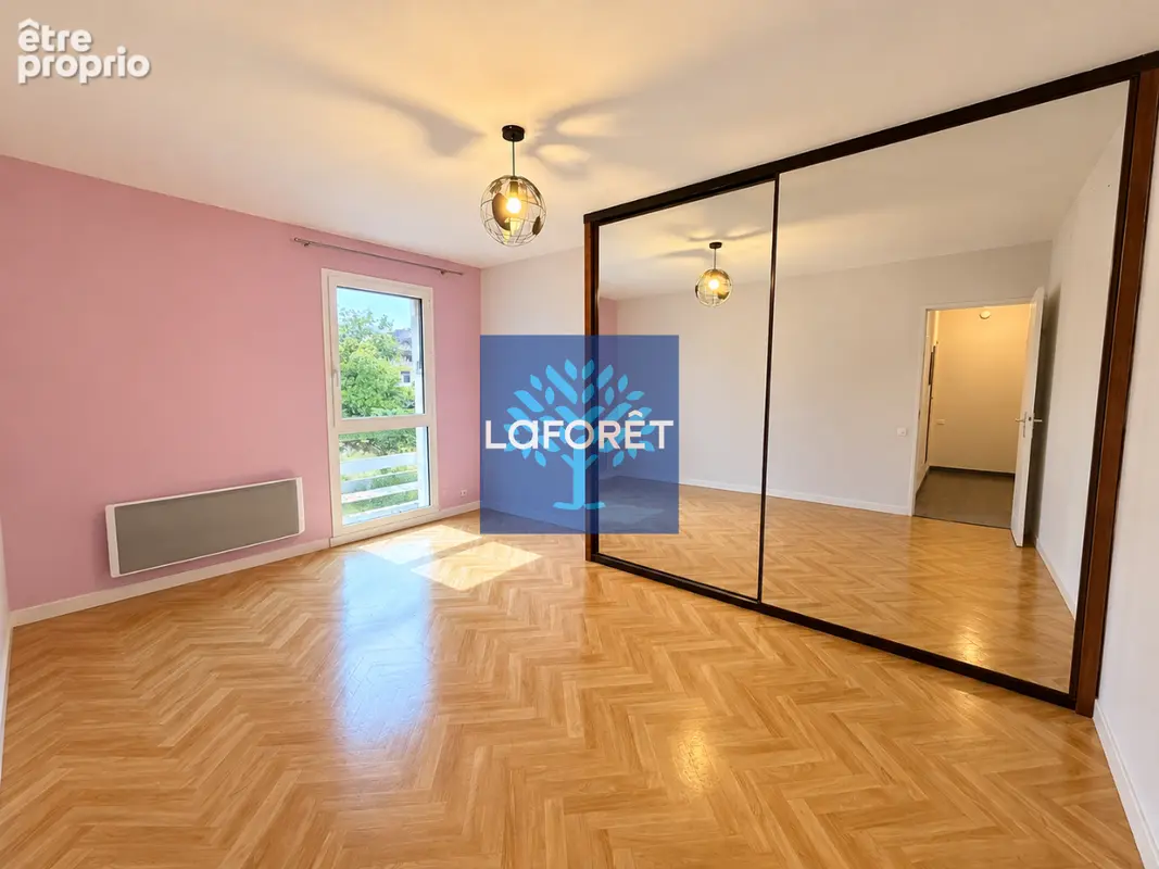 Maison 4 chambres - garage et jardin clos- secteur MOINGT - photo 11