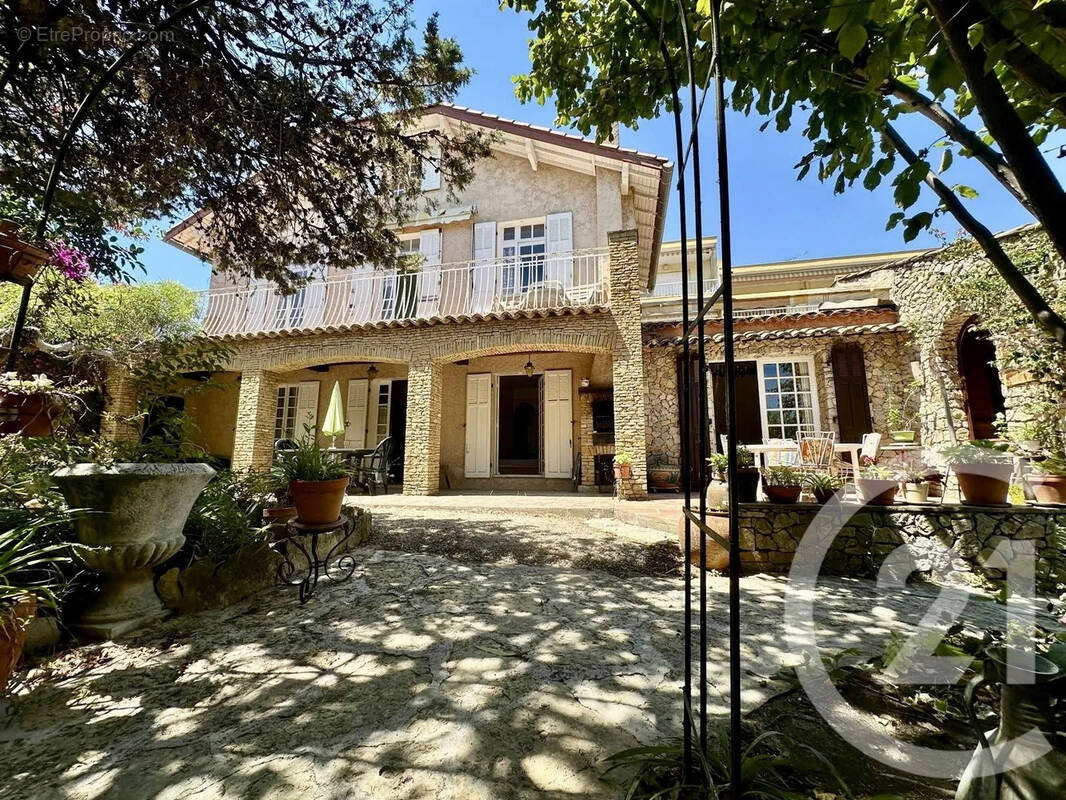 Maison à SANARY-SUR-MER