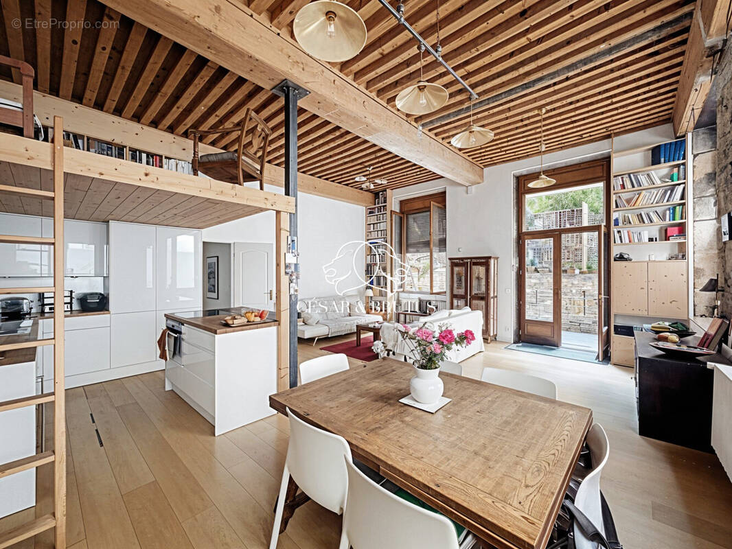 Appartement à LYON-4E