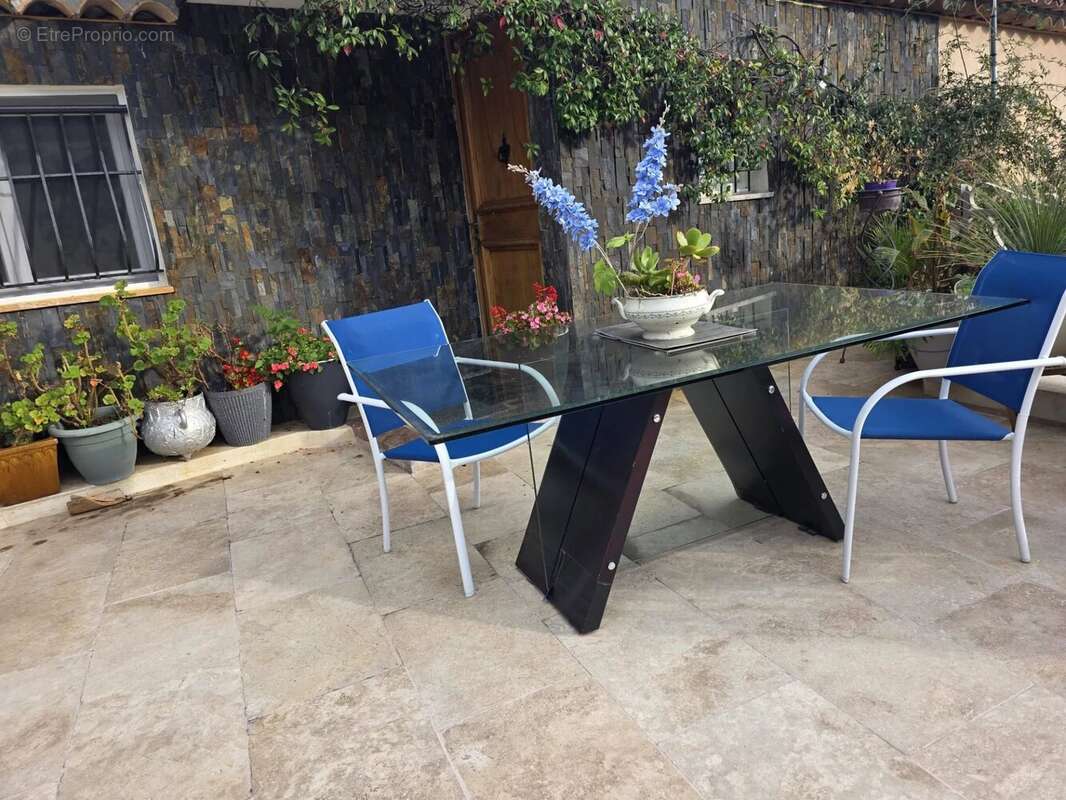 Villa + 2 appartements 294m² vue mer - piscine - Sainte-Maxime - photo 3