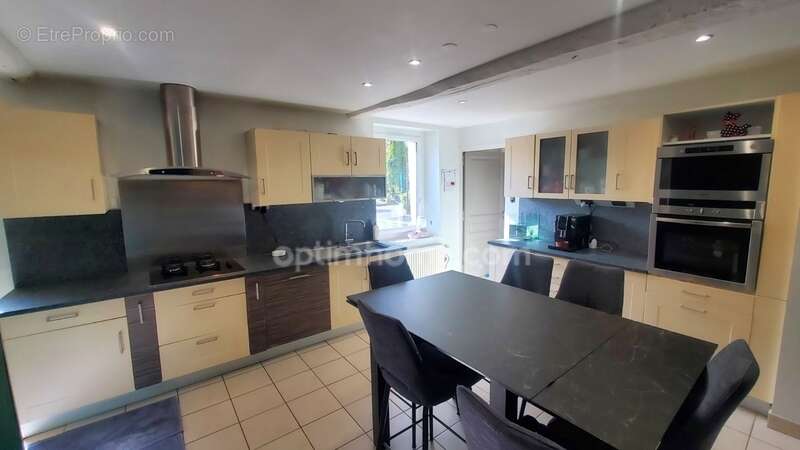 Maison à LATTRE-SAINT-QUENTIN