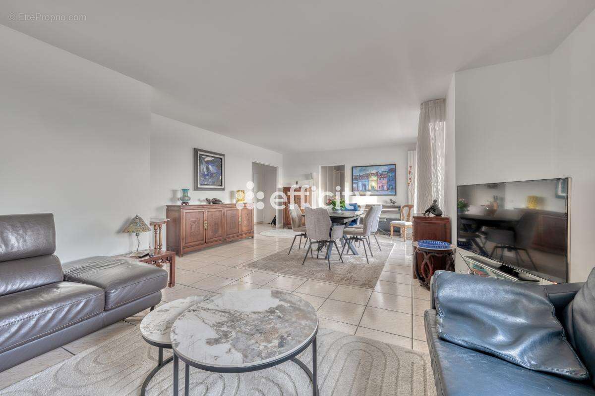 Appartement à NOGENT-SUR-MARNE