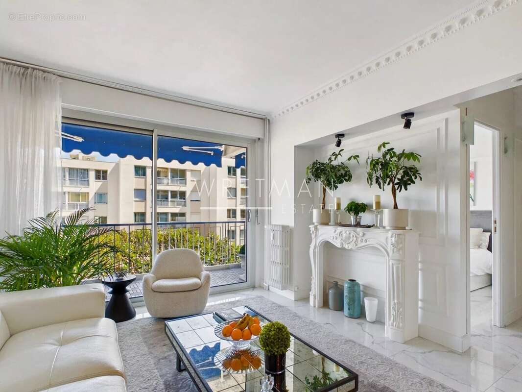 Appartement Lumineux avec Vue Mer, Centre-Ville de Beaulieu-sur-Mer - photo 3