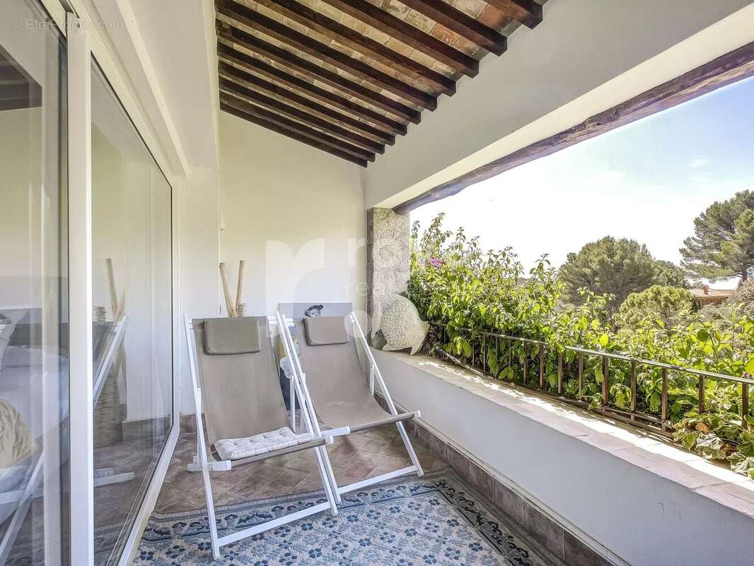 Maison à MOUGINS