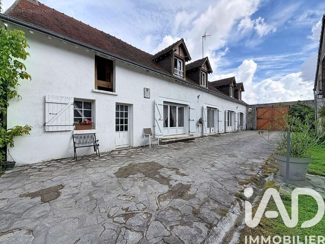 Maison 158 m² à Cheverny  - photo 3