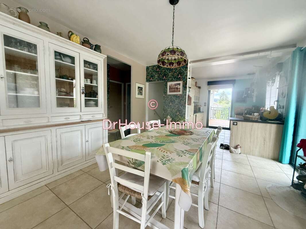 Maison à SAINT-SOZY