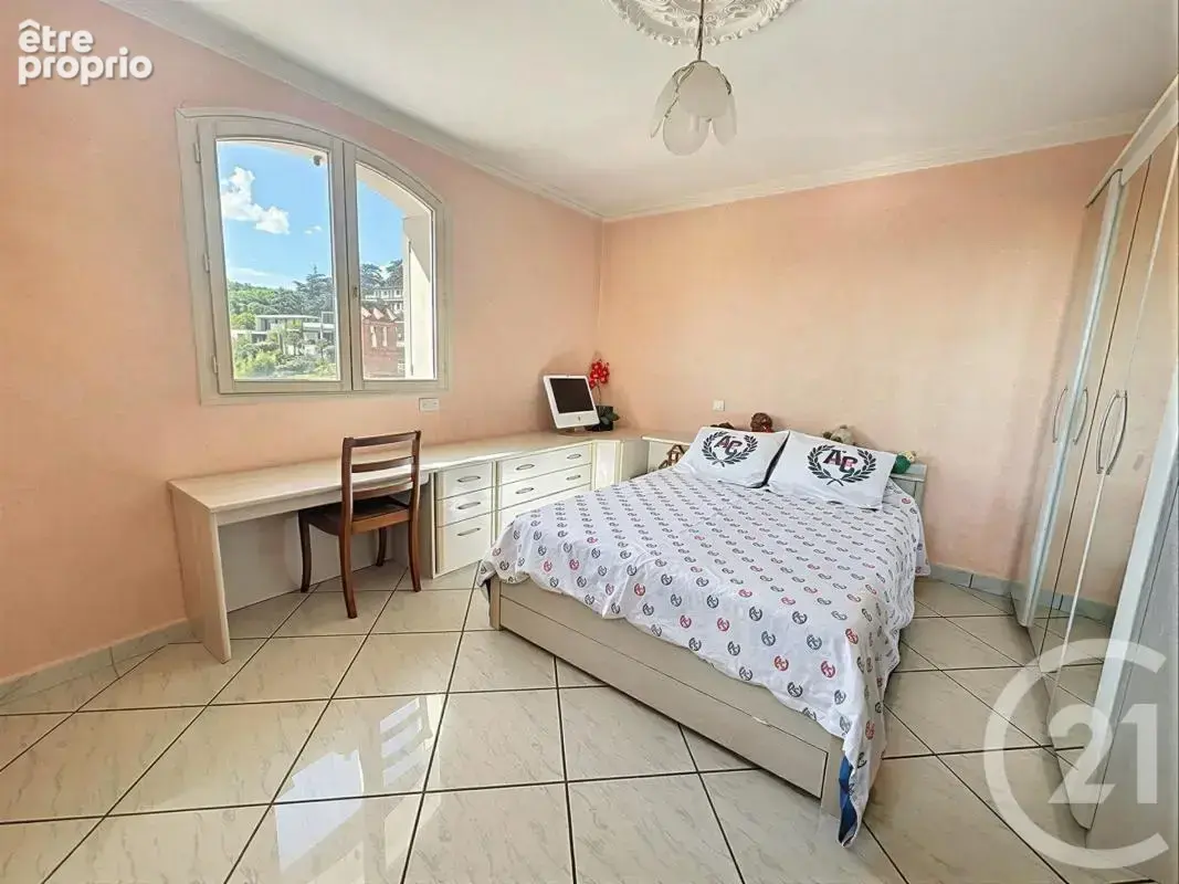 Maison 195 m² à Seyssuel  - photo 6