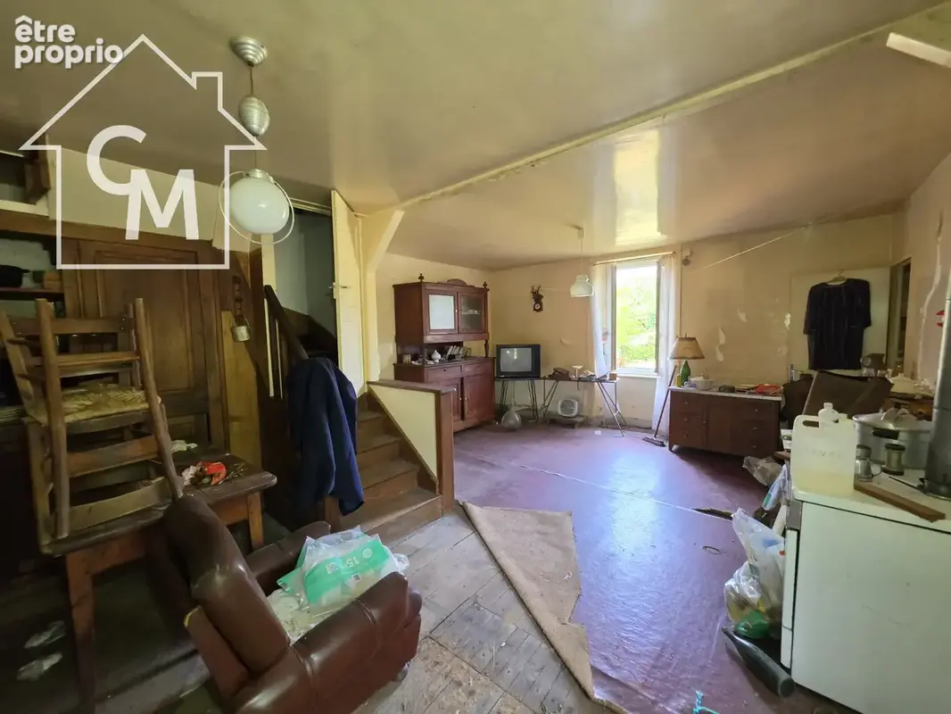 Maison de campagne à rénover avec dépendances et terrain de plus d'un hectare - photo 2