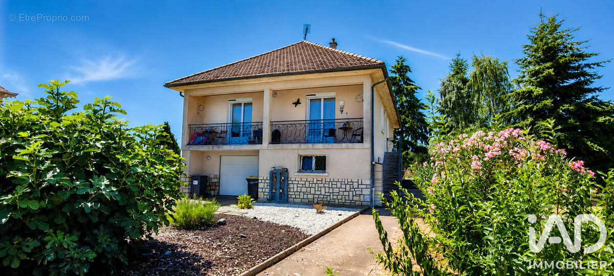 Photo 1 - Maison à VILLEBAROU