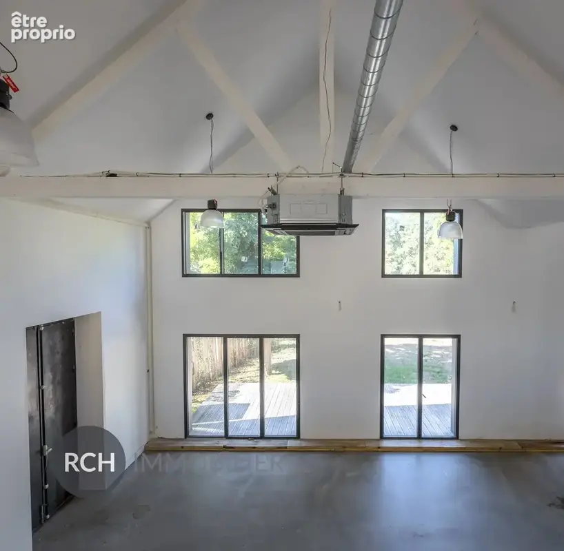 Montfort-l'Amaury - Loft à aménager avec un fort potentiel de valorisation - photo 5
