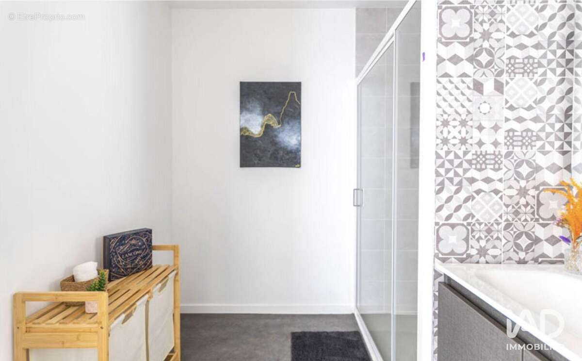 Photo 3 - Appartement à AVRILLE