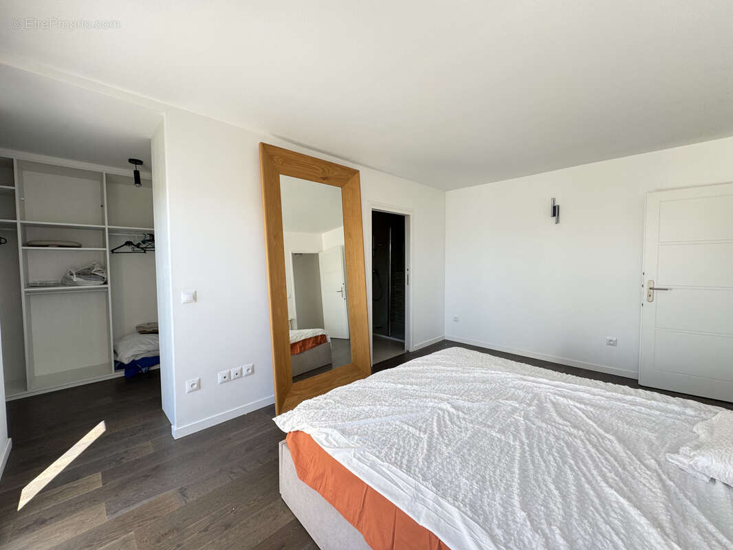 Appartement à SAINT-MAUR-DES-FOSSES