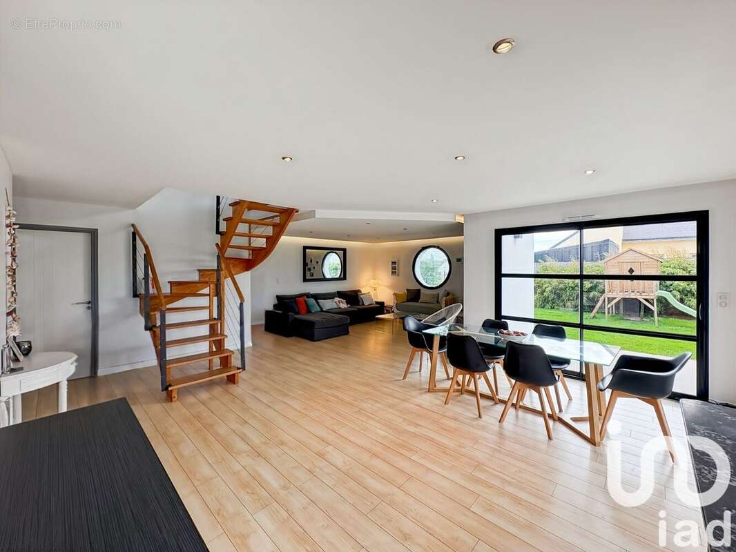 Photo 3 - Maison à PLOUHINEC