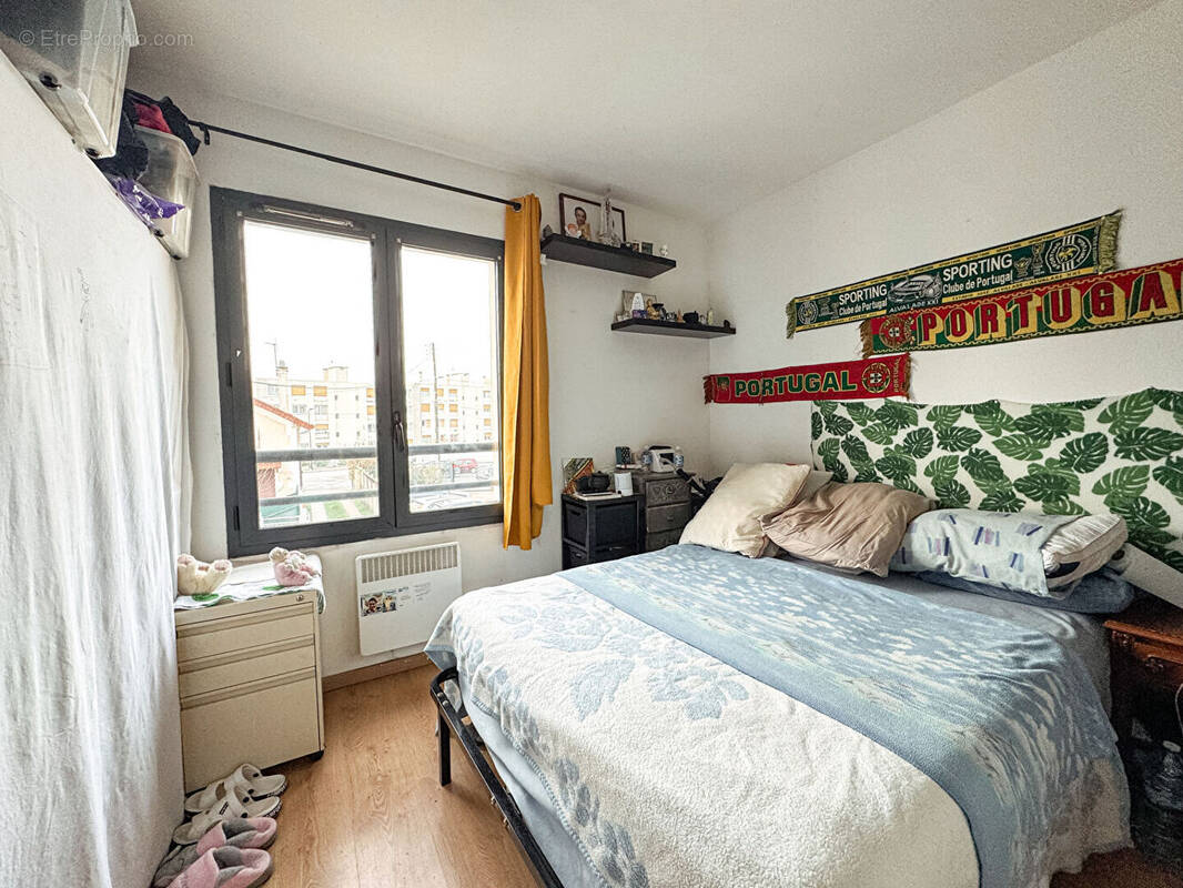 Appartement à SARTROUVILLE