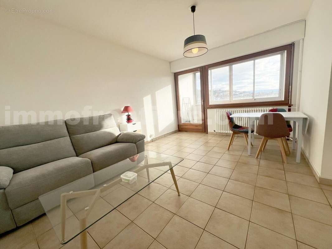 Appartement T2 à Annemasse - Appartement à ANNEMASSE