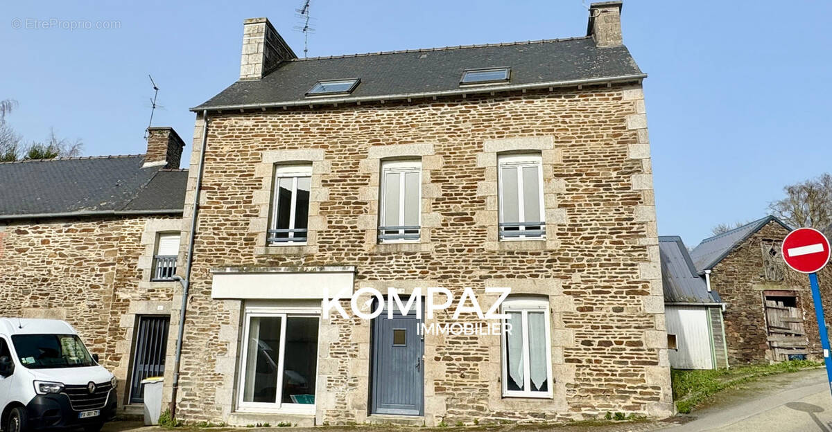 Maison à PLENEE-JUGON