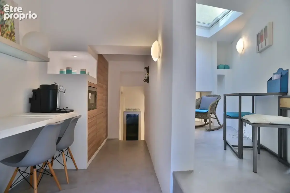 CANNES - Propriété située dans le quartier Californie - Piscine - photo 5